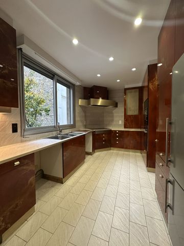 LOCATION STANDING T3 - avenue Hubert Germain PARIS XVIème - Photo 4