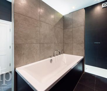 4 bedroom terraced house to rent - Photo 2