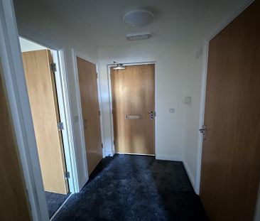 1 bedroom retirement property to rent - Photo 3
