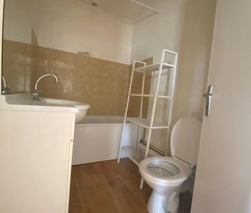 Location Appartement 1 pièce 29m² SAUMUR 49400 - Photo 5