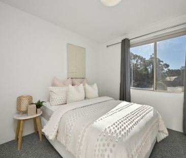 North Facing 2 Bedroom Apartment - Photo 5