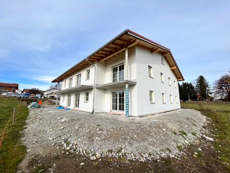 Schicke, barrierefreie 4-ZKB-Neubauwohnung in ruhiger Ortsrandlage mit Aufzug und Südbalkon - Photo 4