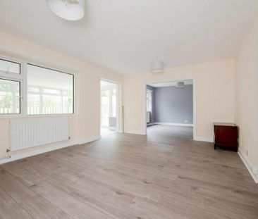 4 bedroom house to rent - Photo 2