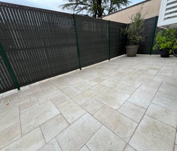 Location Appartement 3 pièces 85m² ST DONAT SUR L HERBASSE 26260 - Photo 5