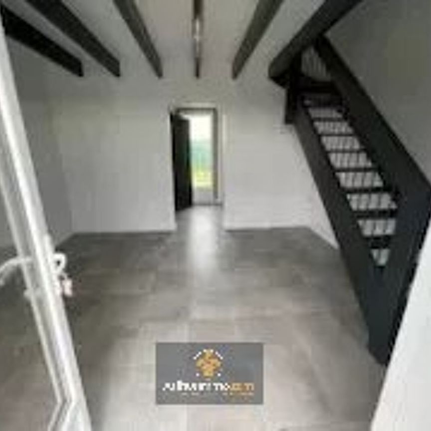 Location Maison 3 pièces 38 m2 à Vouillé-les-Marais - Photo 1