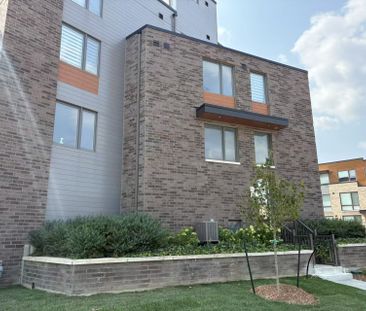 For Lease - 72 Hooyo Terrace Unit# Room 2, Toronto, Ontario - Photo 2