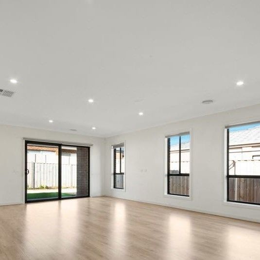 Spacious and Well-Appointed 4 Bedroom Family Home with Multiple Living Areas - Photo 1