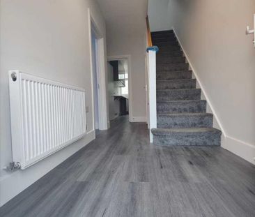5 bedroom terraced house to rent - Photo 1