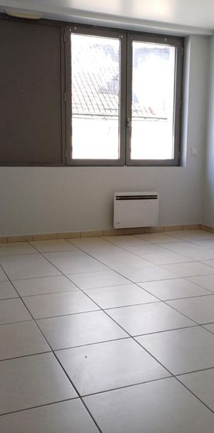 location Appartement T2 DE 47m² À MEAUX - Photo 1