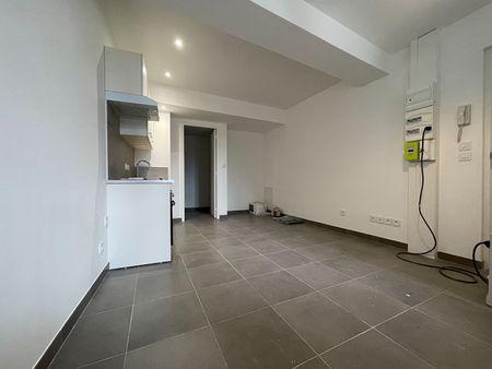 Location appartement 1 pièce, 20.00m², Gaillac - Photo 2