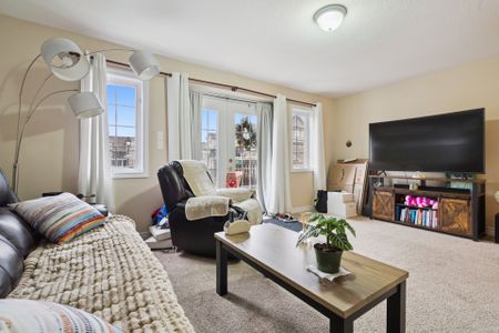 For Lease - 626 Woodlawn Road Unit# 626A, Guelph, Ontario - Photo 4