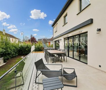 Maison • Croissy-sur-Seine - Photo 1