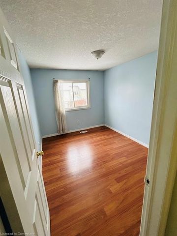 42 Donnenwerth Drive – Kitchener, Ontario - Photo 5