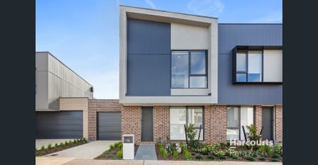 Stunning Brand New Townhouse! - Photo 3