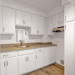1 CH - 1 SDB - Québec - $1,049 /mo - Photo 2