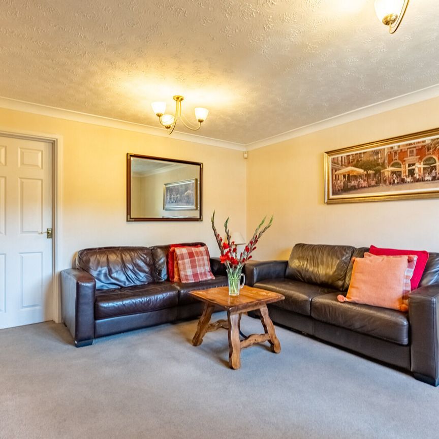 Available unfurnished from 17/04/2026 - Photo 1