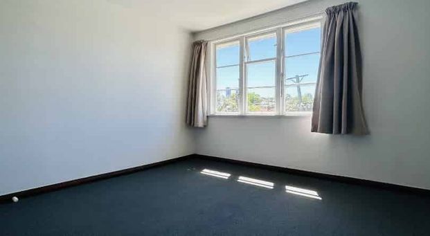 Charming Two-Bedroom Home in Herne Bay - Photo 1