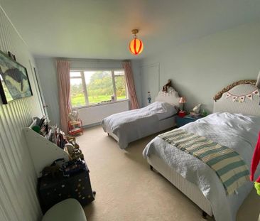 4 bedroom detached house to rent - Photo 6