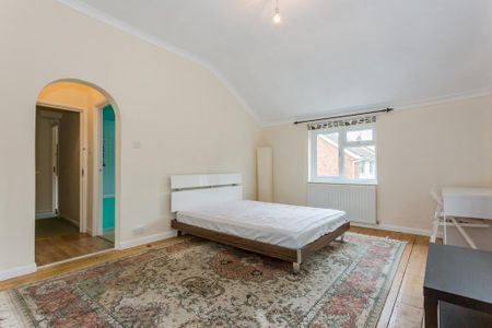 2 bedroom semi-detached house to rent - Photo 4