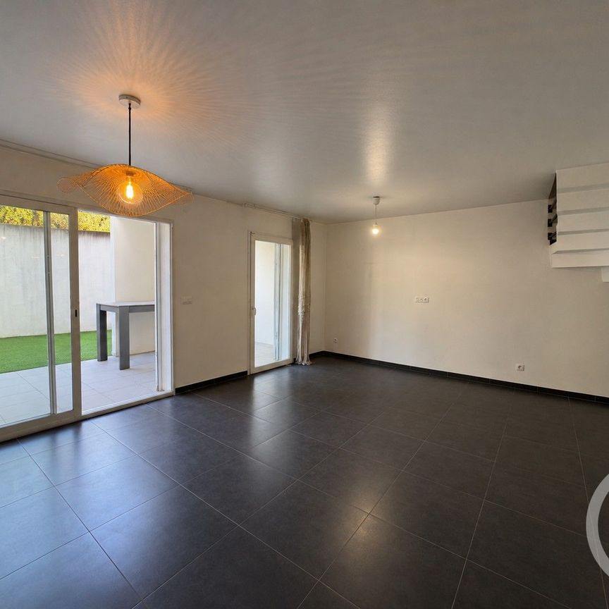 Location Appartement 4 pièces 83m² MARSEILLE 12ème - Photo 1