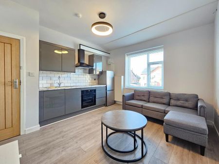 Studio to rent - Photo 2