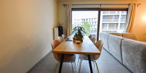 Appartement te huur in Assebroek voor € 950 met 2 slaapkamers - Photo 1