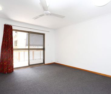 Spacious two bedroom unit with Fabulous River Views and two decks! - Photo 4