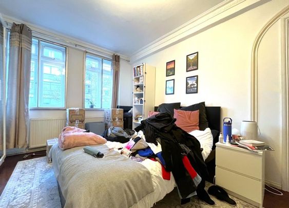 3 bedroom flat to rent - Photo 1
