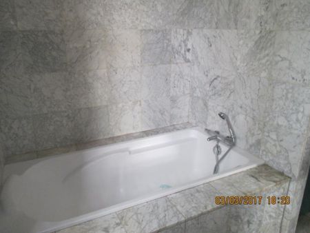 Location Maison 4 pièces 143m² MONTAUBAN 82000 - Photo 5