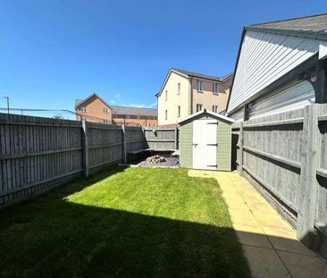 Stella Close, Aylesbury, HP18 - Photo 3