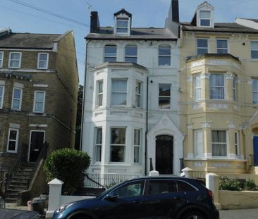 1 bedroom flat to rent - Photo 5
