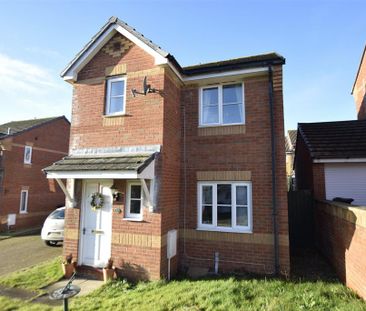 3 bedroom detached house to rent - Photo 2