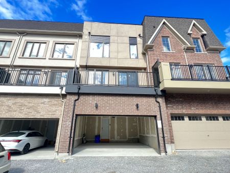 For Lease - 33 Guardhouse Crescent, Markham, Ontario - Photo 3