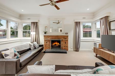 454 Middleborough Road, Blackburn VIC 3130 - Apartment For Rent | Domain - Photo 3