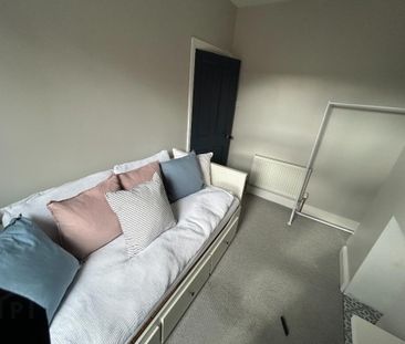 42 Delhi Street, Belfast, BT7 3AL - Photo 5