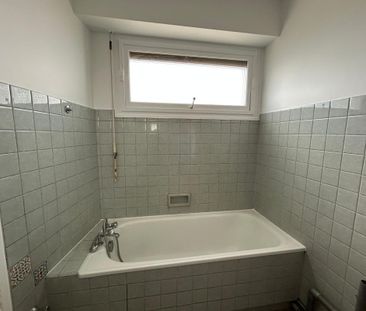 Location Appartement 1 pièce 35m² AIRE SUR L ADOUR 40800 - Photo 2