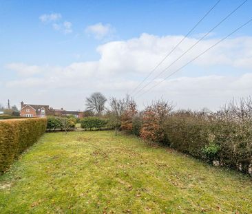 4 bedroom detached house to rent - Photo 1