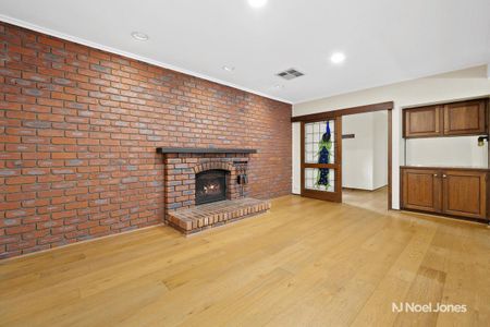 15 Oaktree Road, CROYDON NORTH - Photo 2