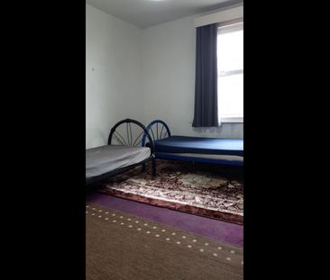 Room in a Shared House, Shepherds Bush Road, W6 - Photo 6