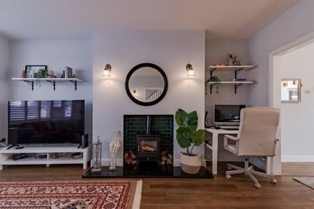 5 Bed Semi-Detached House, Delamere Road, W5 - Photo 3