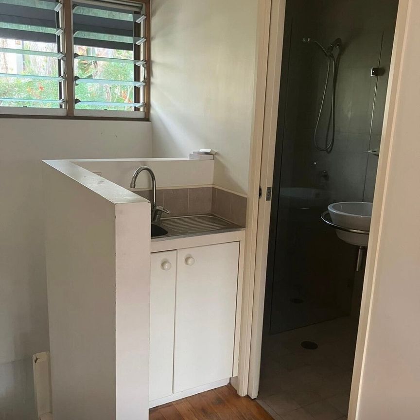 Paddington - Photo 1