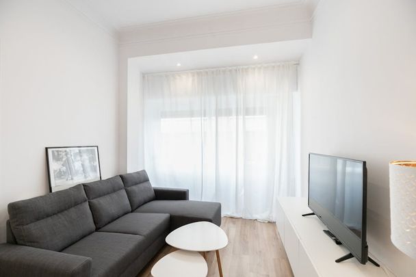 Carrer dEstruch, L'Hospitalet de Llobregat, Catalonia 08904 - Photo 1