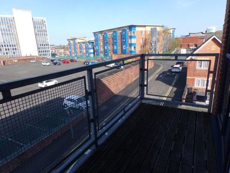 Light Buildings, Lumen Court, Preston - Photo 4