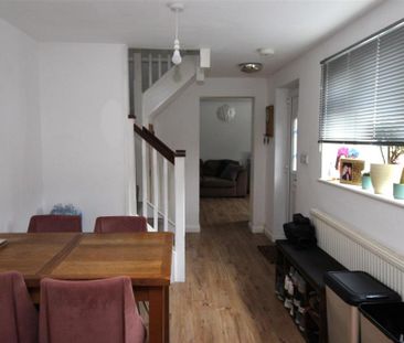 2 bedroom house to rent - Photo 3