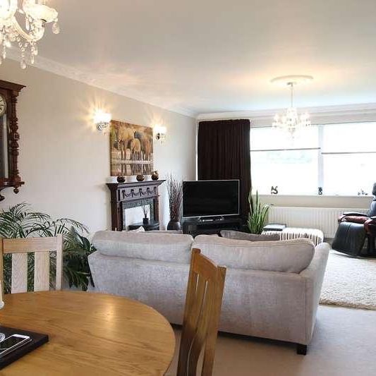 Millpool Close, Hagley, Stourbridge, DY9 - Photo 1