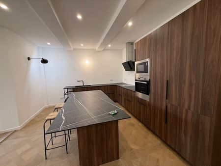 Location Appartement 4 pièces 130m² LA VALETTE DU VAR 83160 - Photo 3