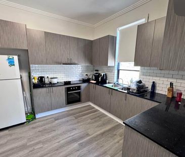 Hurlstone Park - Photo 2