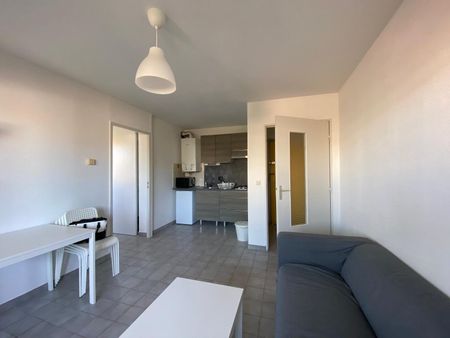 LUNEL - T2 meublé - 38.02 m² - Photo 4