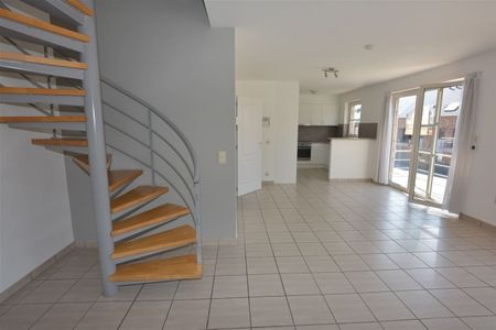 Zuidgericht duplex met 2 slpk. en autostaanplaats in centrum - Photo 4