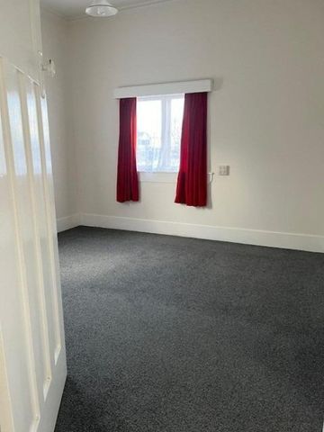 Low maintenance home - Photo 5